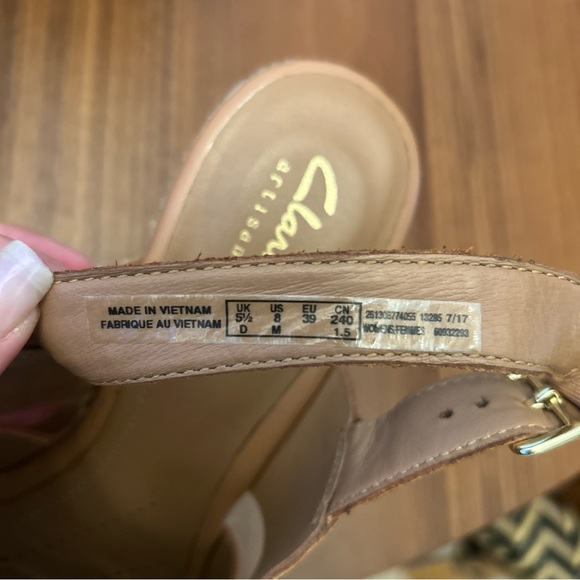 Clarks Amelia Dally Tan Leather Wedge Sandals size 8 - Picture 8 of 8